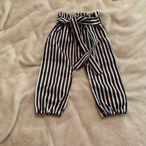 Black and Grayish/Ivory Paper Bag Waist Pants